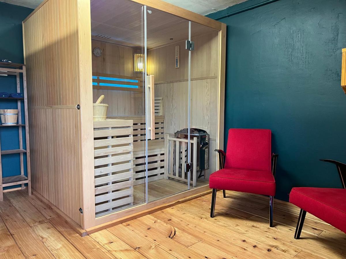Houten Vakantiewoning "Reisnaarpolen" Royaal Ontbijt, Sauna En Hottub Czarna Góra Exterior foto